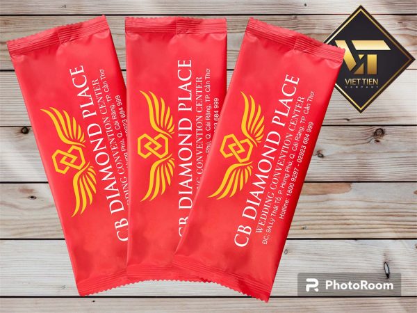 khăn ướt tiệc cưới